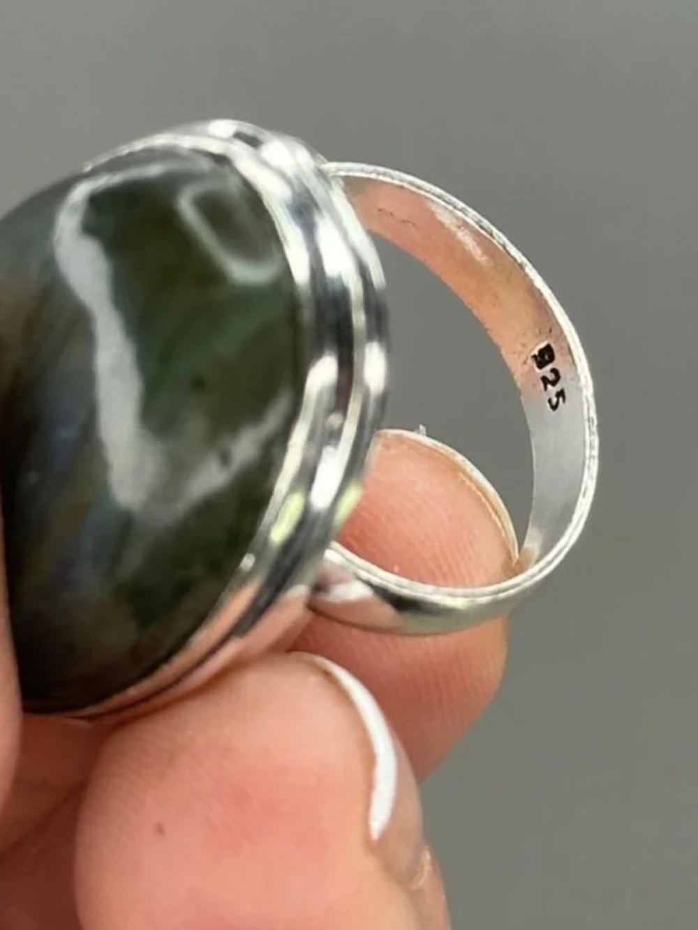 New Sterling Silver Blue Flash Labradorite Ring - Picture 7 of 14